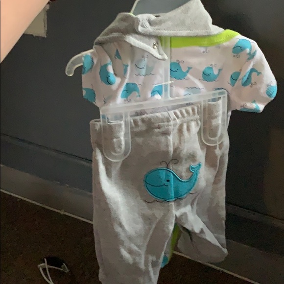Baby clothes - Picture 2 of 2